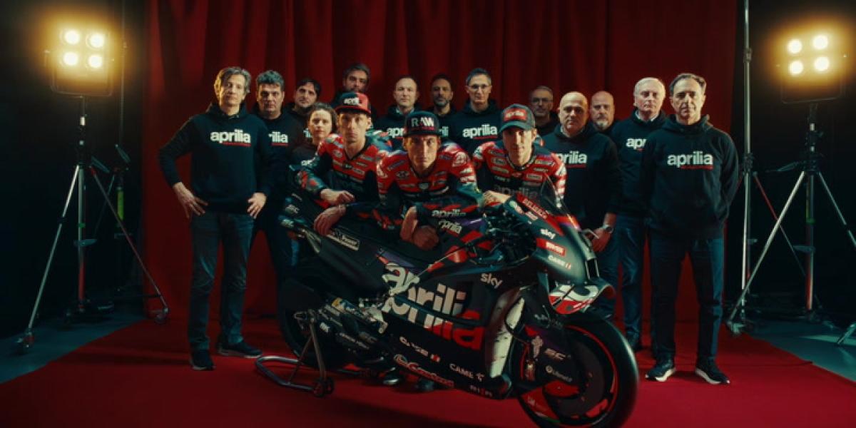 La original presentación de la nueva Aprilia RS-GP24 de Aleix Espargaró y Maverick Viñales