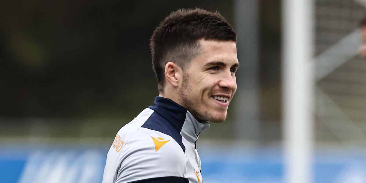 Zubeldia, presente en la vuelta al trabajo de la Real ¡con sólo cuatro jugadores!