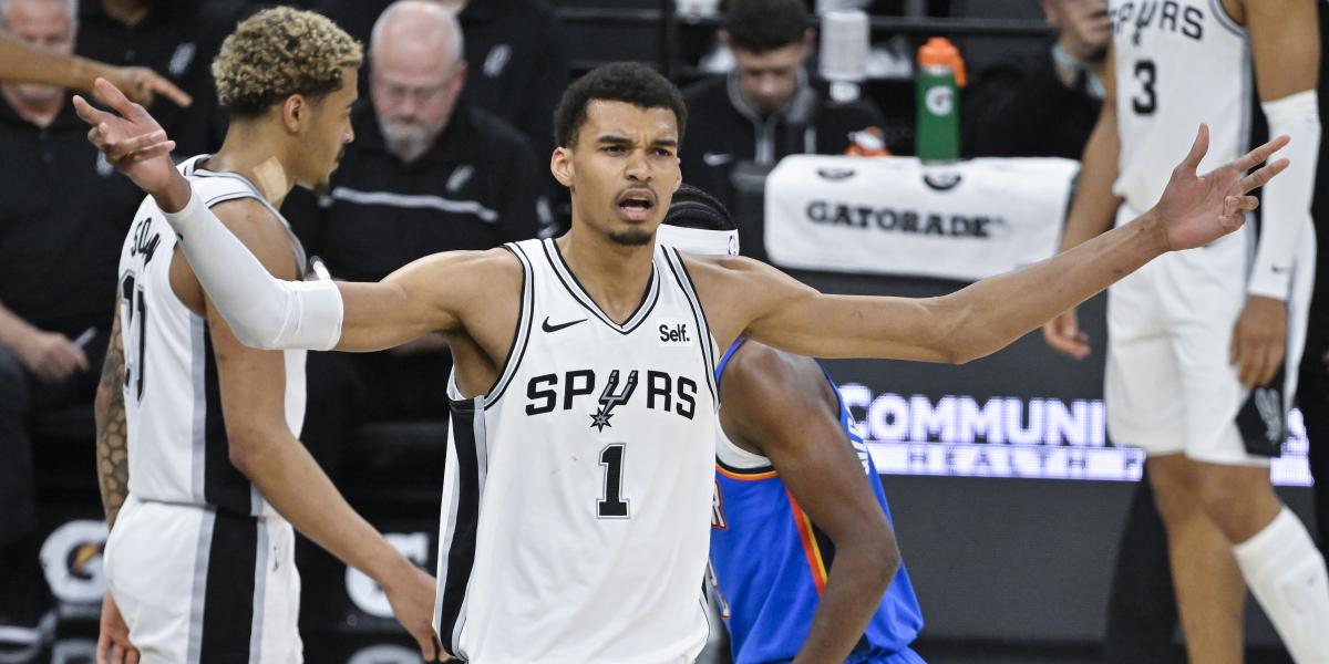 Wembanyama le deja claro a Holmgren quién es el mejor rookie de la NBA