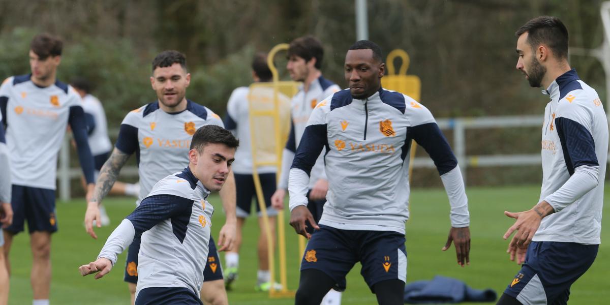 Barrene, sí; Zakharyan y Aritz, no en la convocatoria