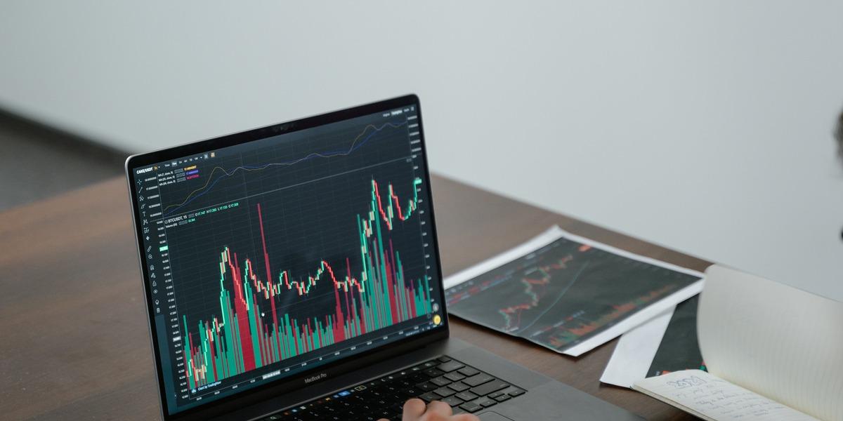 Ibex 35 hoy, 11 de marzo: el índice cierra en bolsa en 10.325,7 puntos y cambios en las empresas cotizadas