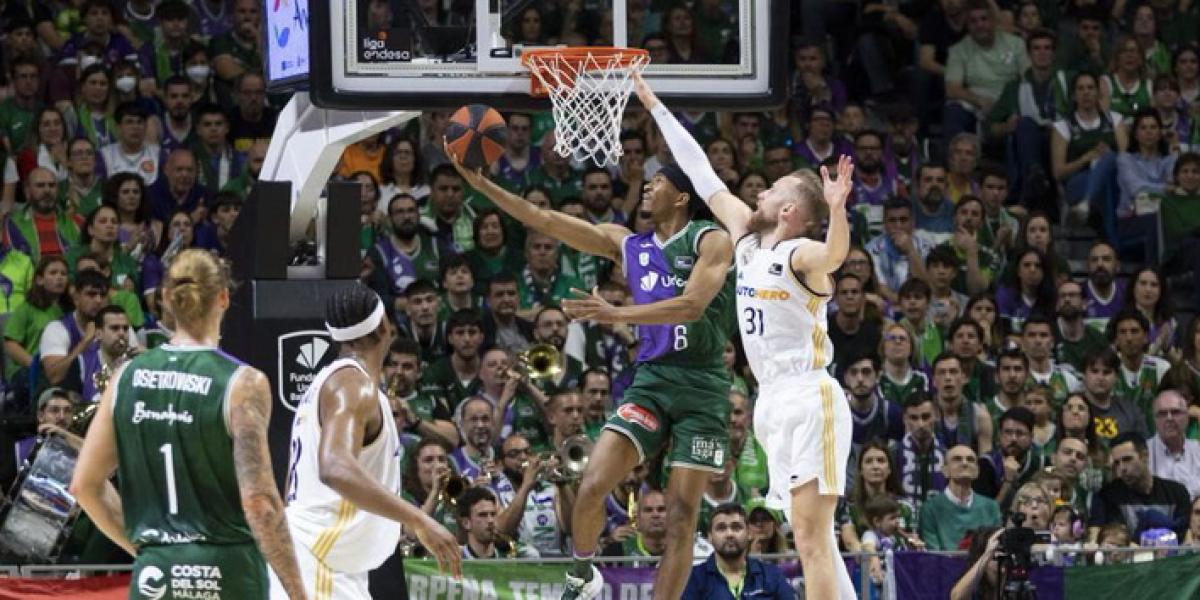 El Real Madrid vence a domicilio al Unicaja por 81-87