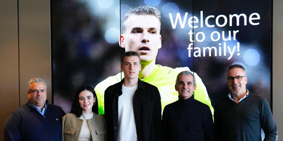 Lunin deja su futuro en las manos de Jorge Mendes