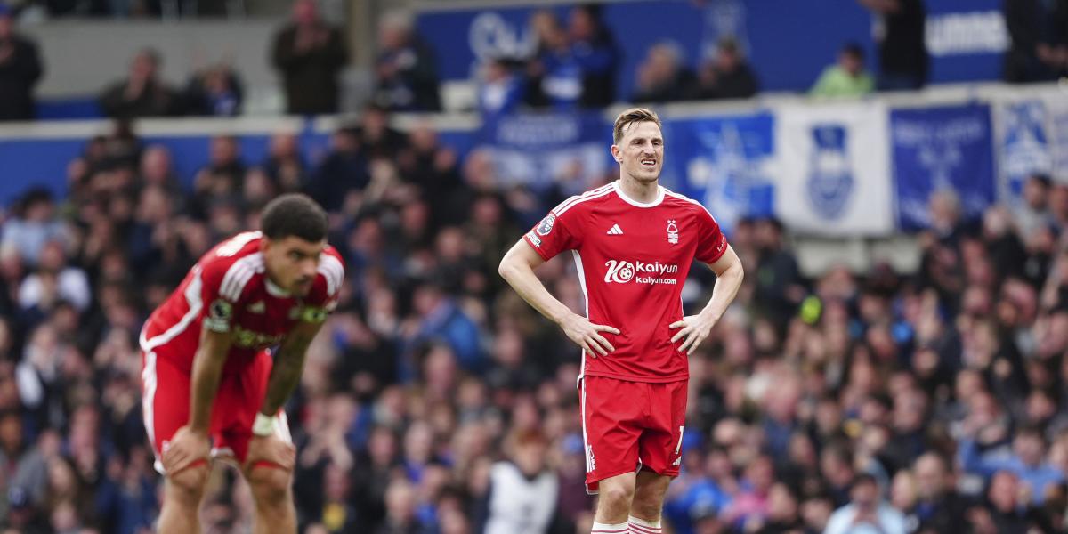 El Nottingham estalla y acusa al árbitro del VAR de ser seguidor del Luton