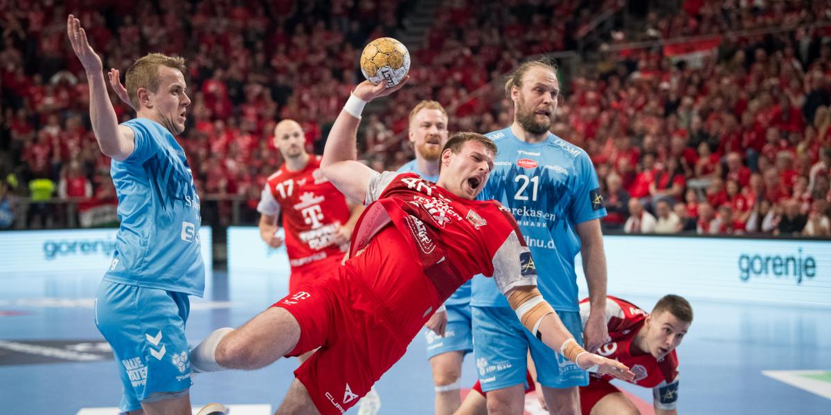 Un polémico gol sobre la bocina le da la victoria a un Veszprém decepcionante