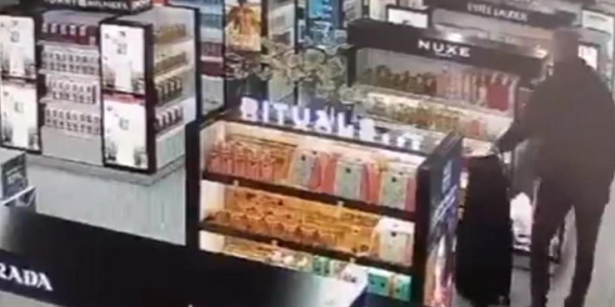 Pillan a un árbitro de Euroliga robando en el aeropuerto de Belgrado