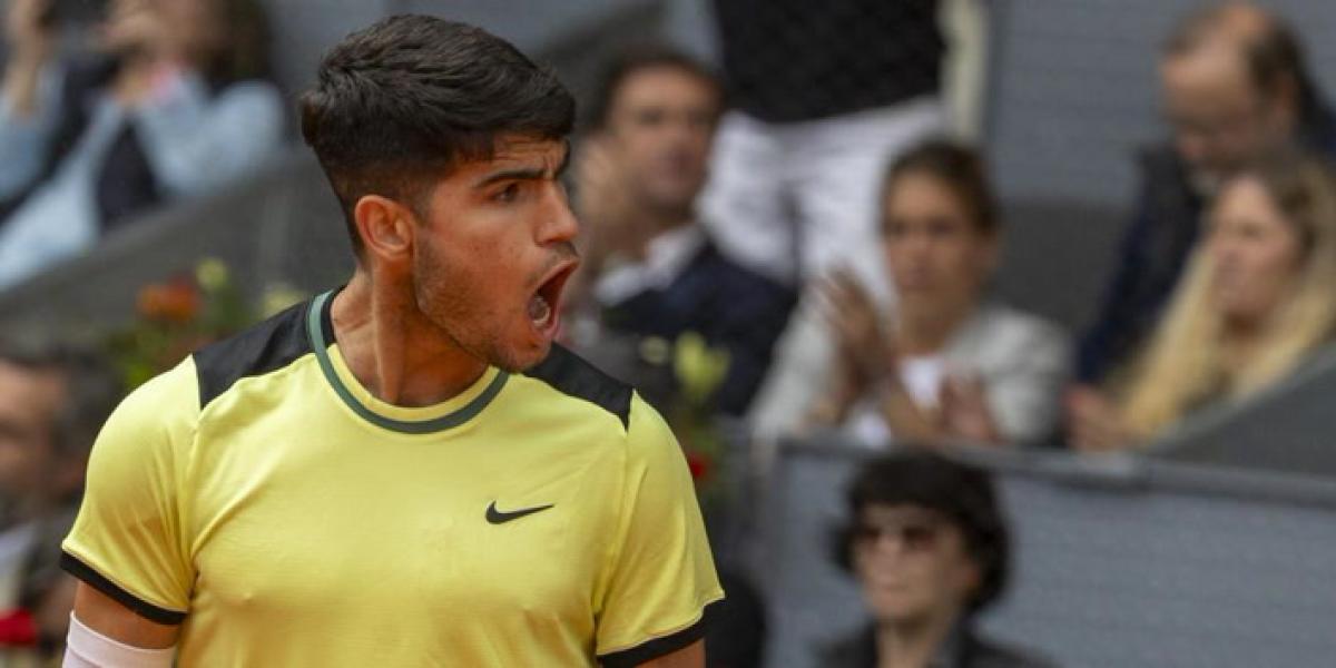 Alcaraz pone la directa a los octavos de Madrid con exhibición