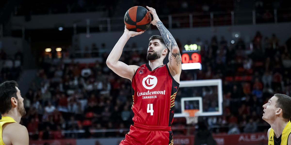 Exigente debut para el Casademont Zaragoza ante el Baskonia