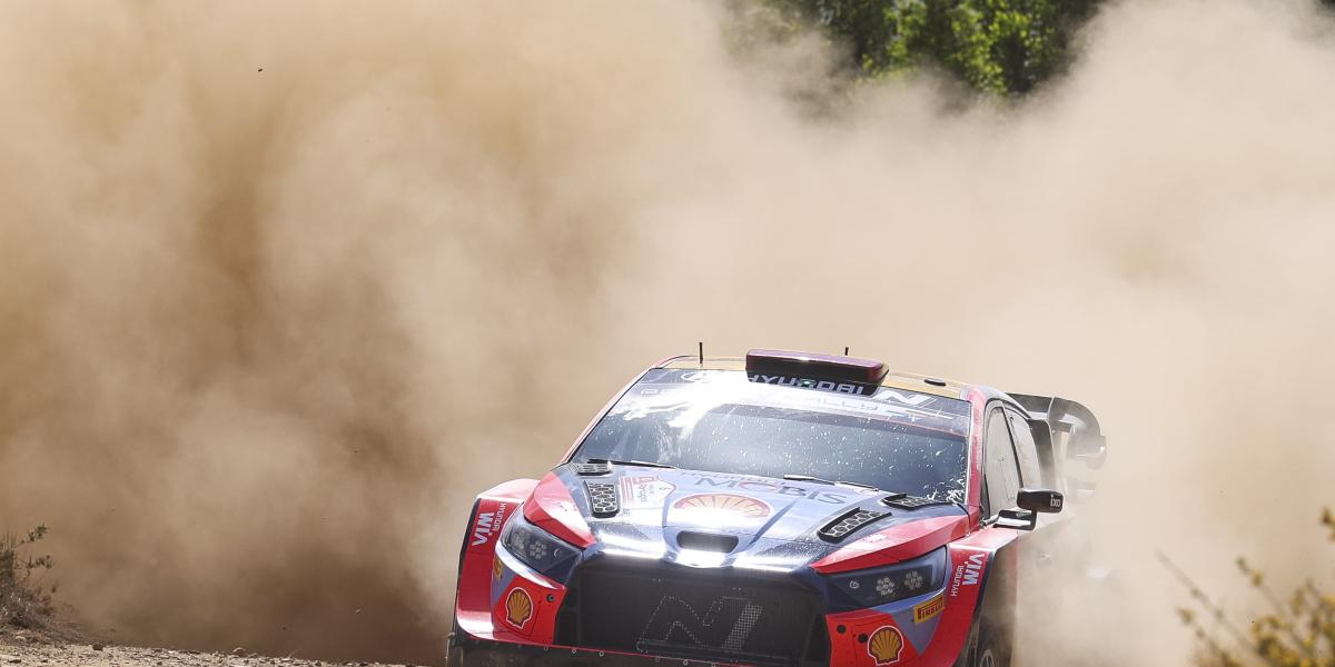 Sébastien Ogier, líder en Portugal con Dani Sordo en la 4ª posición