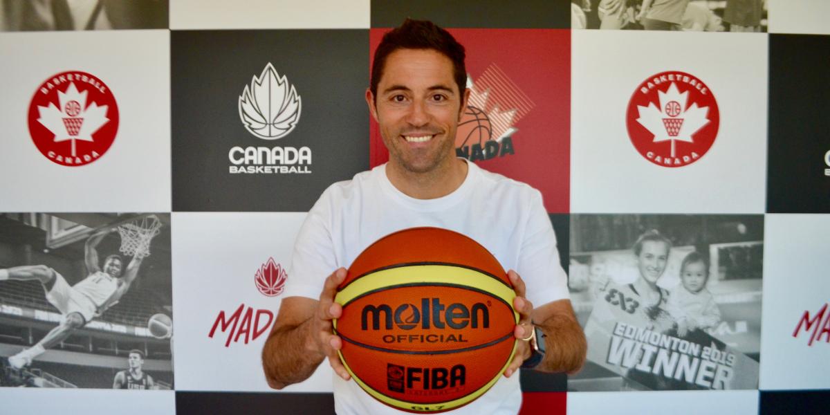 Víctor Lapeña deja la selección canadiense