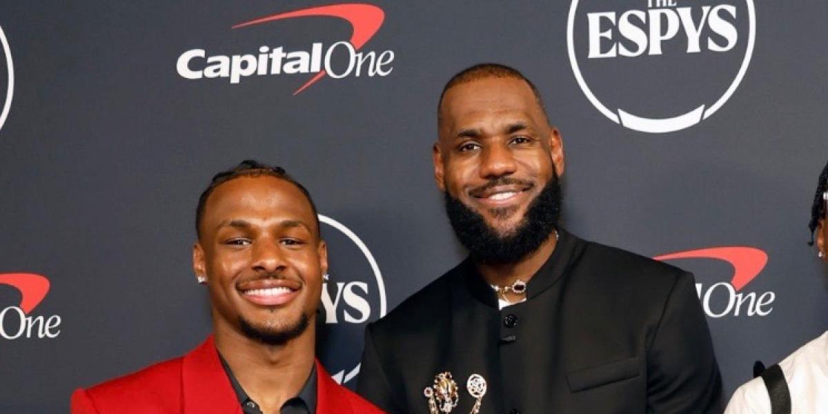 Los Mavericks le quieren quitar a Bronny James a los Lakers