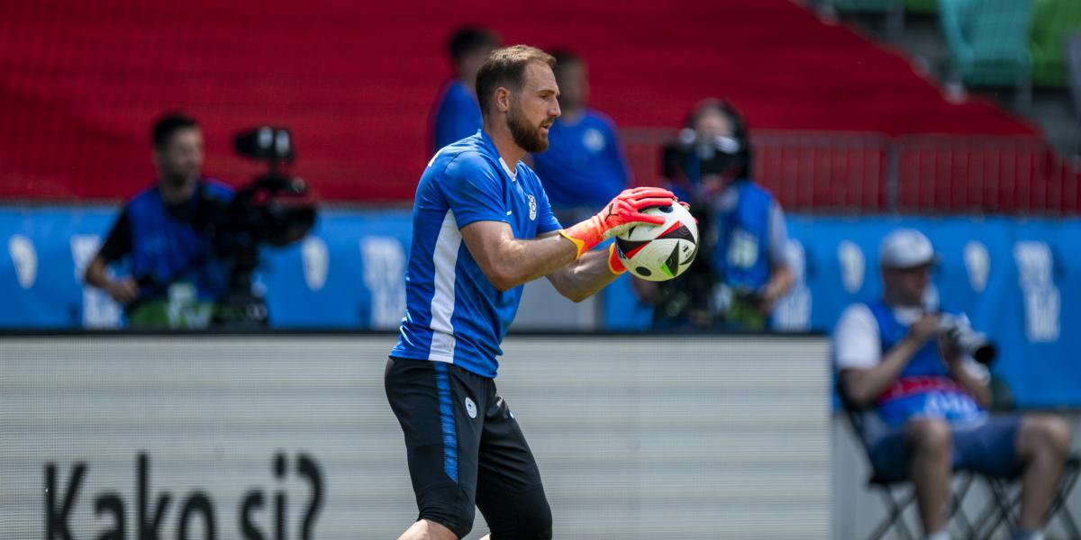 Oblak capitanea el regreso de Eslovenia 24 años después