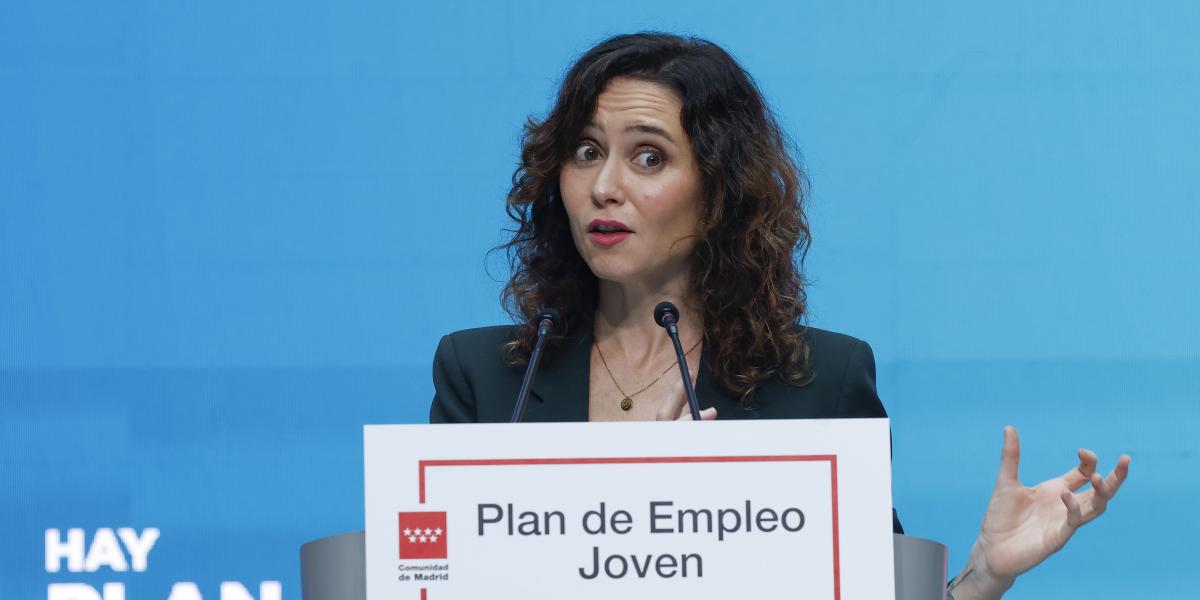 Aluvión de críticas contra Isabel Díaz Ayuso tras su último tuit: Franco ha muer…, ah, espera, no