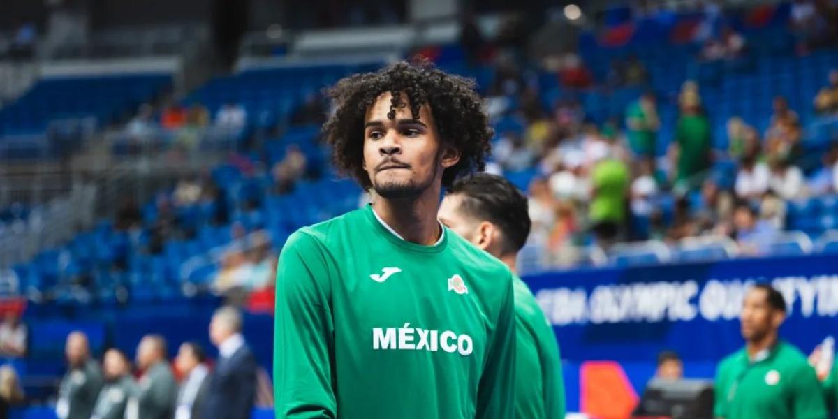 Se convierte en el más joven en jugar un Preolímpico... ¡con 15 años!