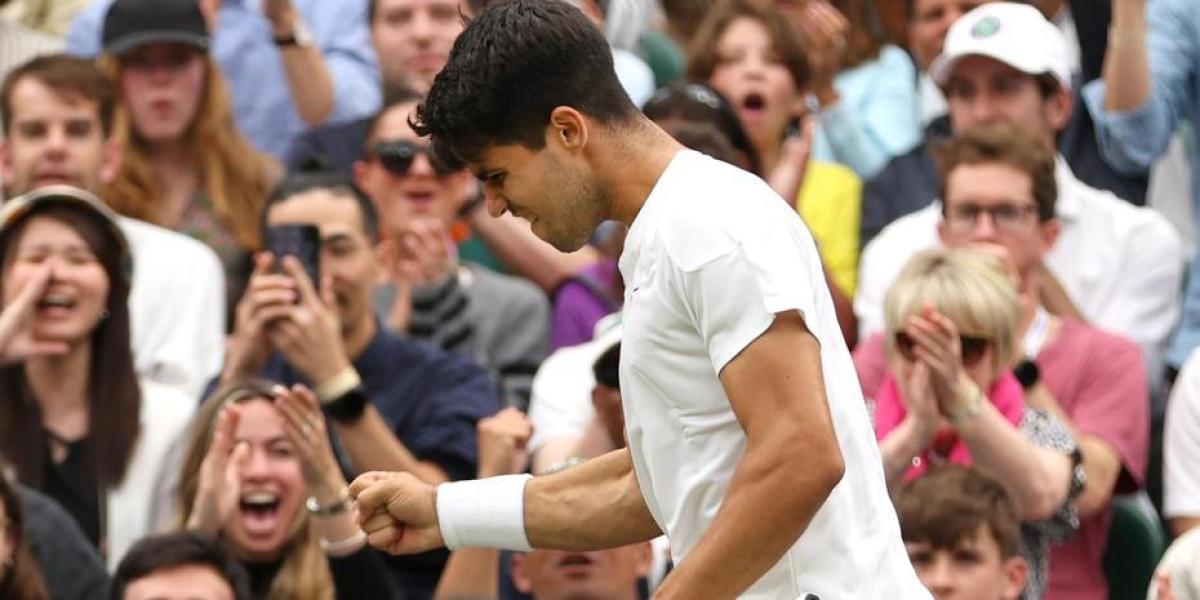 Alcaraz maravilla en Wimbledon arrasando