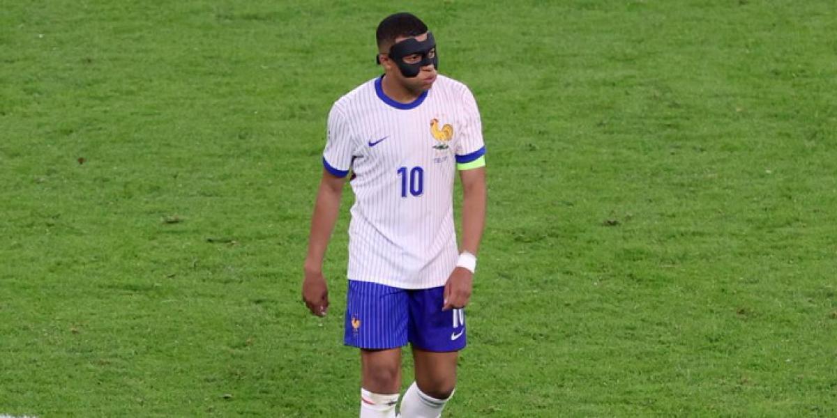 Mbappé vuelve con Francia seis meses después