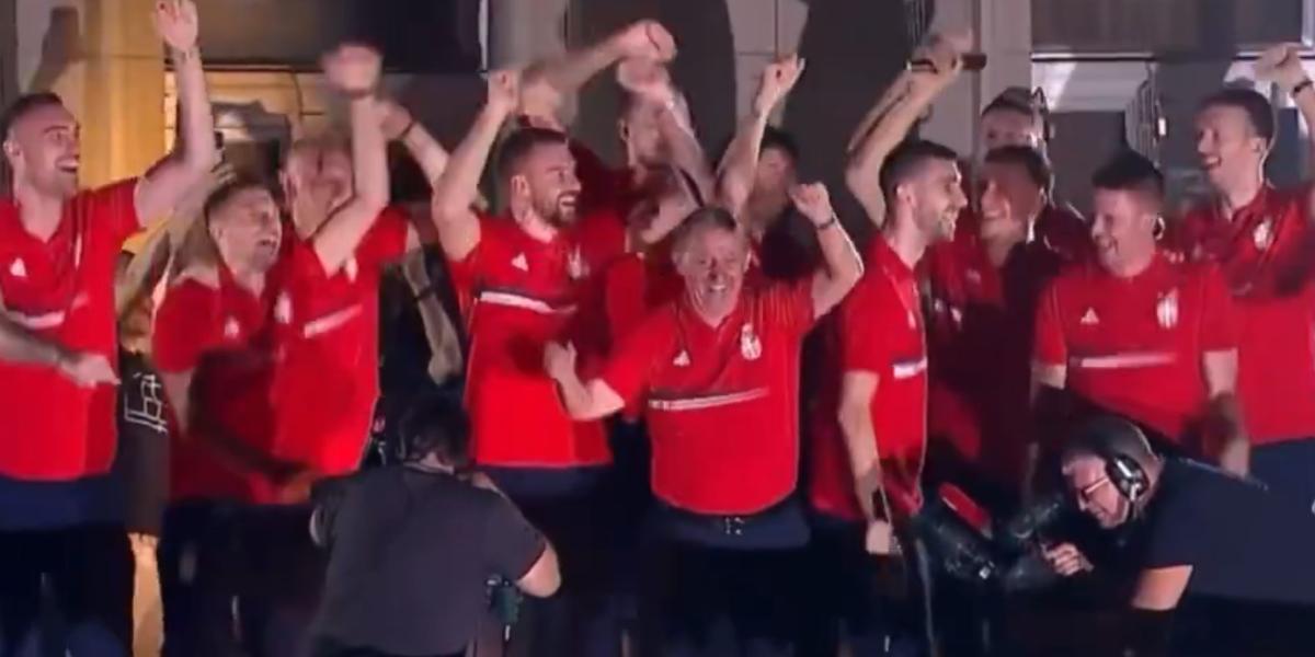 Belgrado enloquece con los medallistas