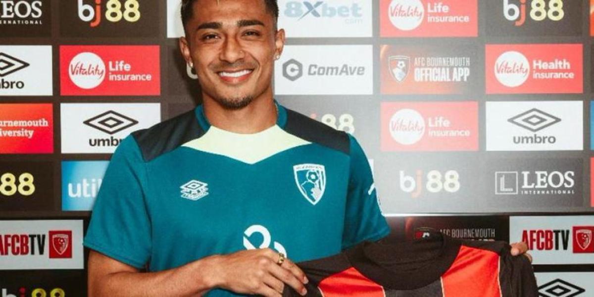 El Barça anuncia el traspaso de Julián Araujo al Bournemouth