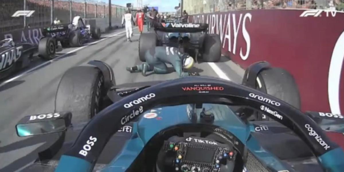 La imagen viral de Alonso que ha arrasado en las redes: espía a Red Bull en Zandvoort