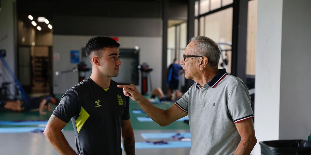 El compromiso de Moleiro con su tierra: nada de Arabia, se queda en UD Las Palmas