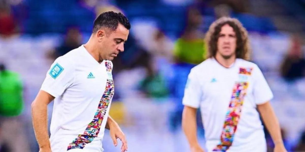 Xavi Hernández se reencuentra con el fútbol en México