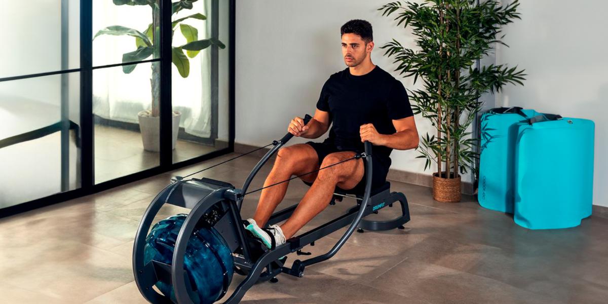 La máquina de remo más vendida de Cecotec baja de precio por el Black Friday: ¡llévatela rebajadísima!
