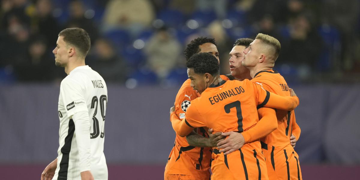 La FIFA mantiene la excepción para los jugadores y entrenadores que están en Ucrania y Rusia