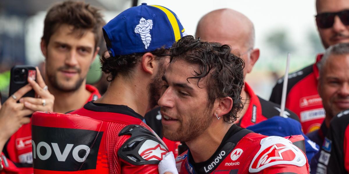 El entorno de Bastianini, sobre la posible conspiración de Ducati con Bagnaia: A veces Stoner dice cosas raras