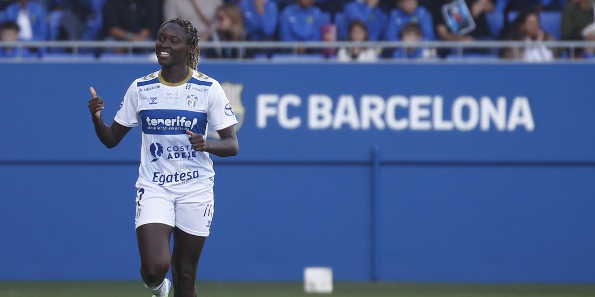 Gift Monday y Rinsola Babajide impulsan al Costa Adeje Tenerife