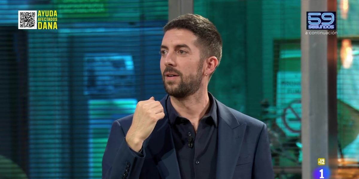 Iker Jiménez se cuela por sorpresa en La Revuelta: así ha sido su aparición