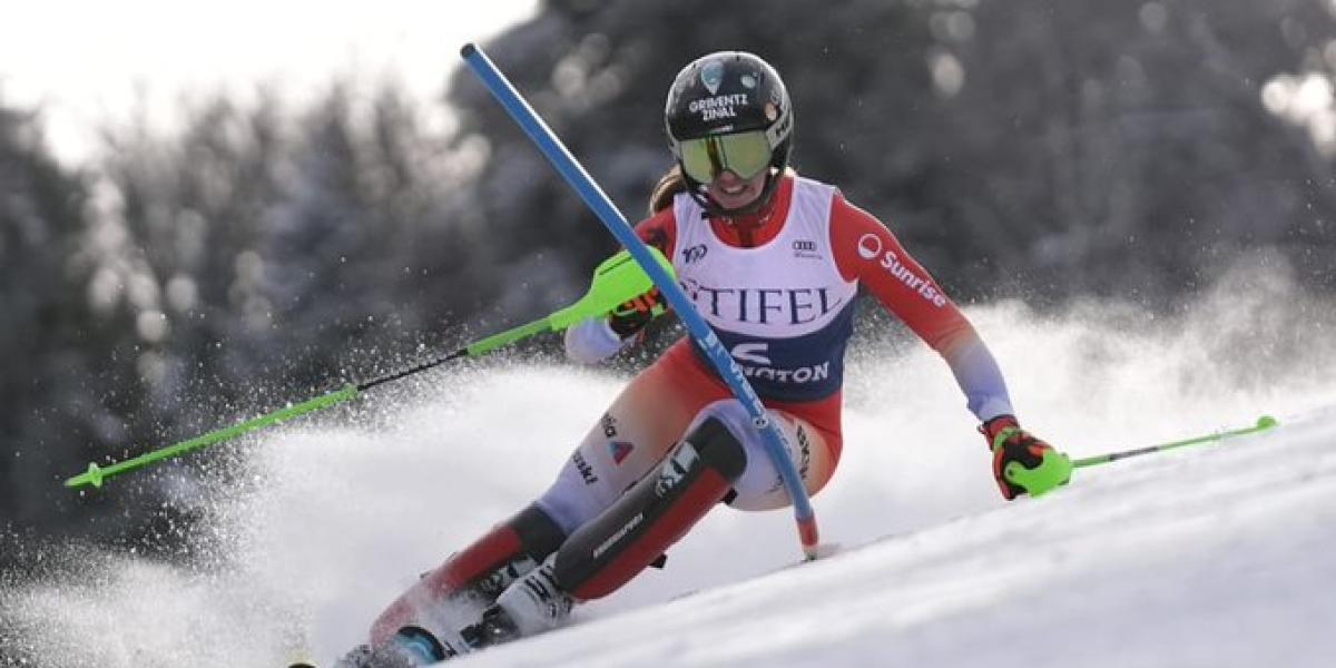 La suiza Camille Rast logra su primer triunfo al ganar el eslalon de Killington, sin Shiffrin
