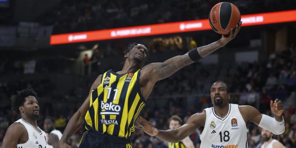 70-82: El Fenerbahçe de Jasikevicius agrava el mal momento del Real Madrid