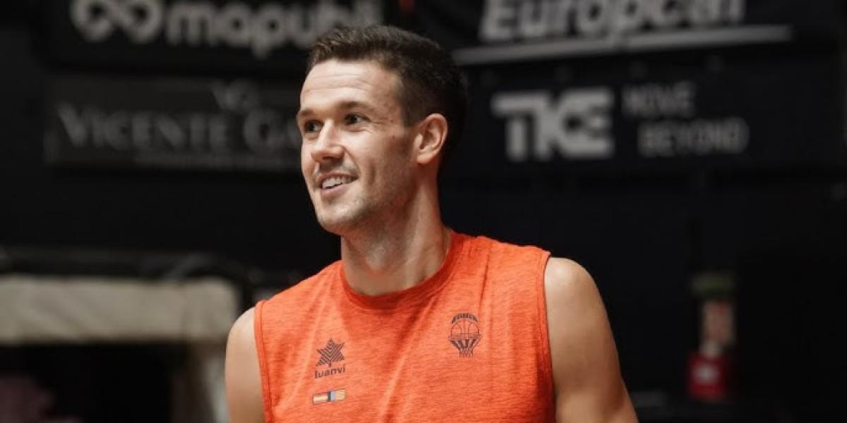 López-Arostegui: “El proyecto va unido a la mudanza al Roig Arena”