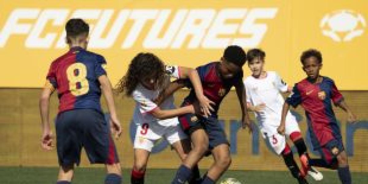 John Adams, un central moderno con ADN Barça