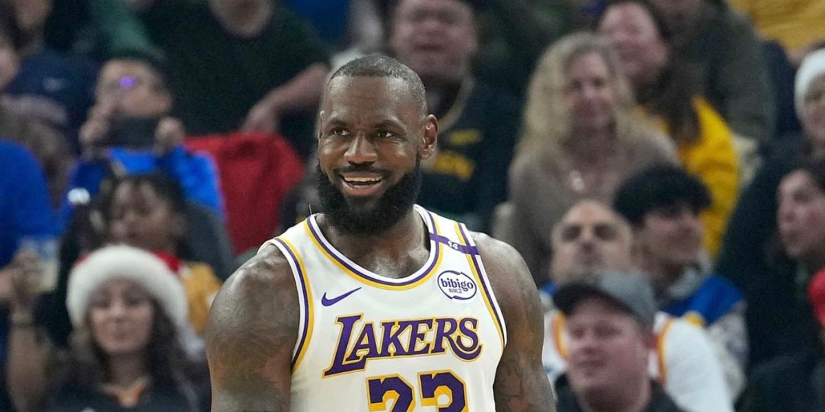 ¡LeBron dice que podría jugar siete años más!