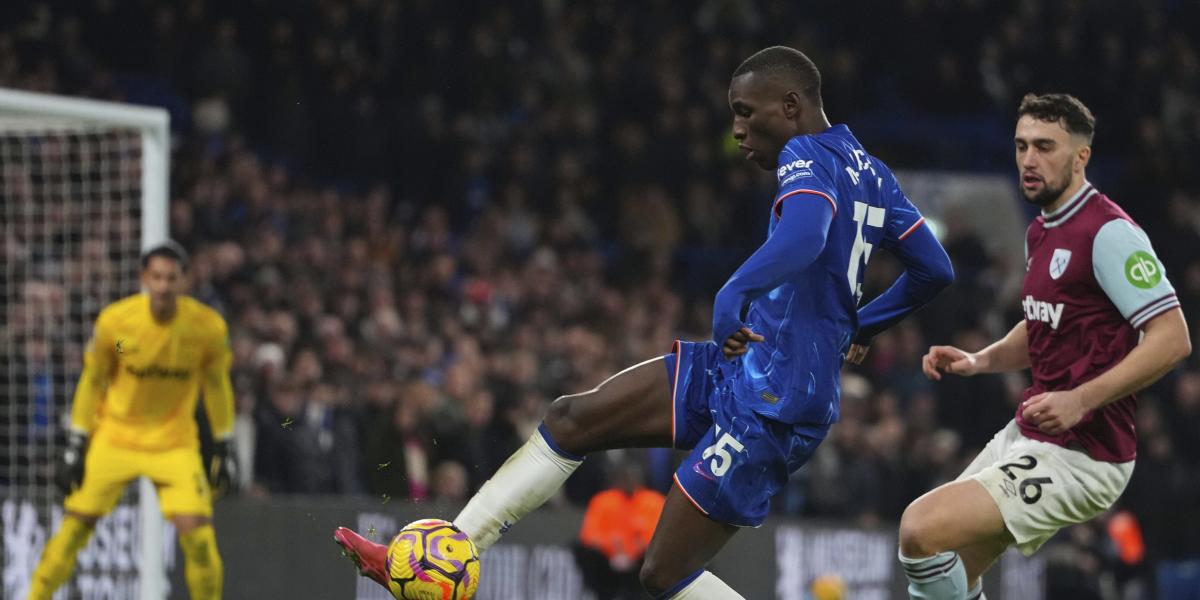 Qué racha en la Premier: otro goleador lesionado de gravedad