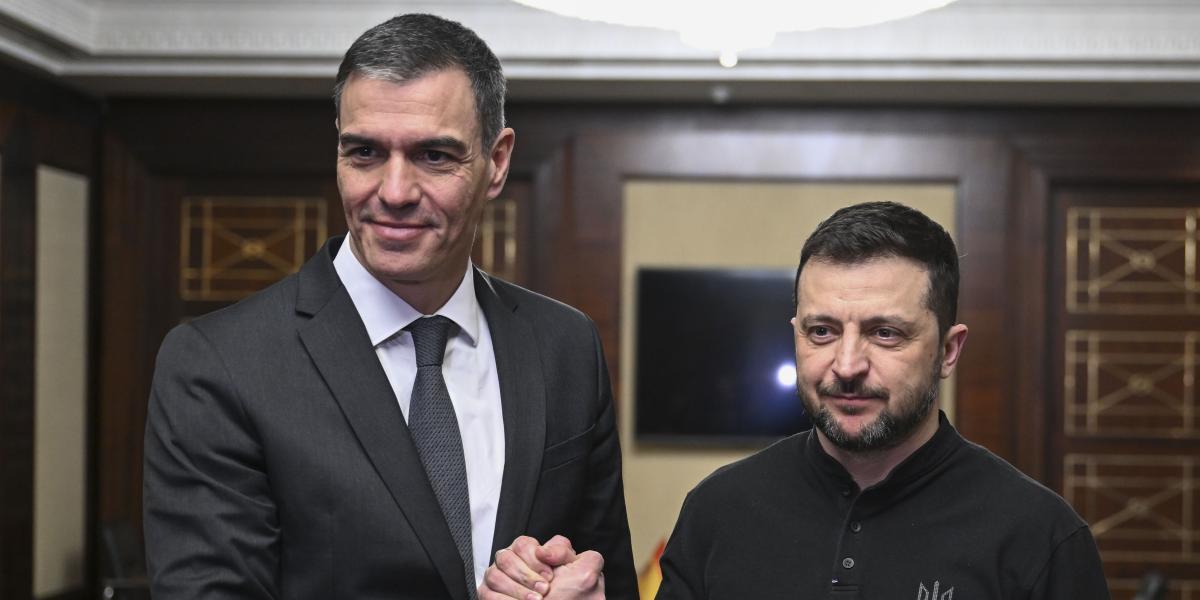 Sánchez se reúne con Zelenski y le reitera el apoyo de España para conseguir una paz justa