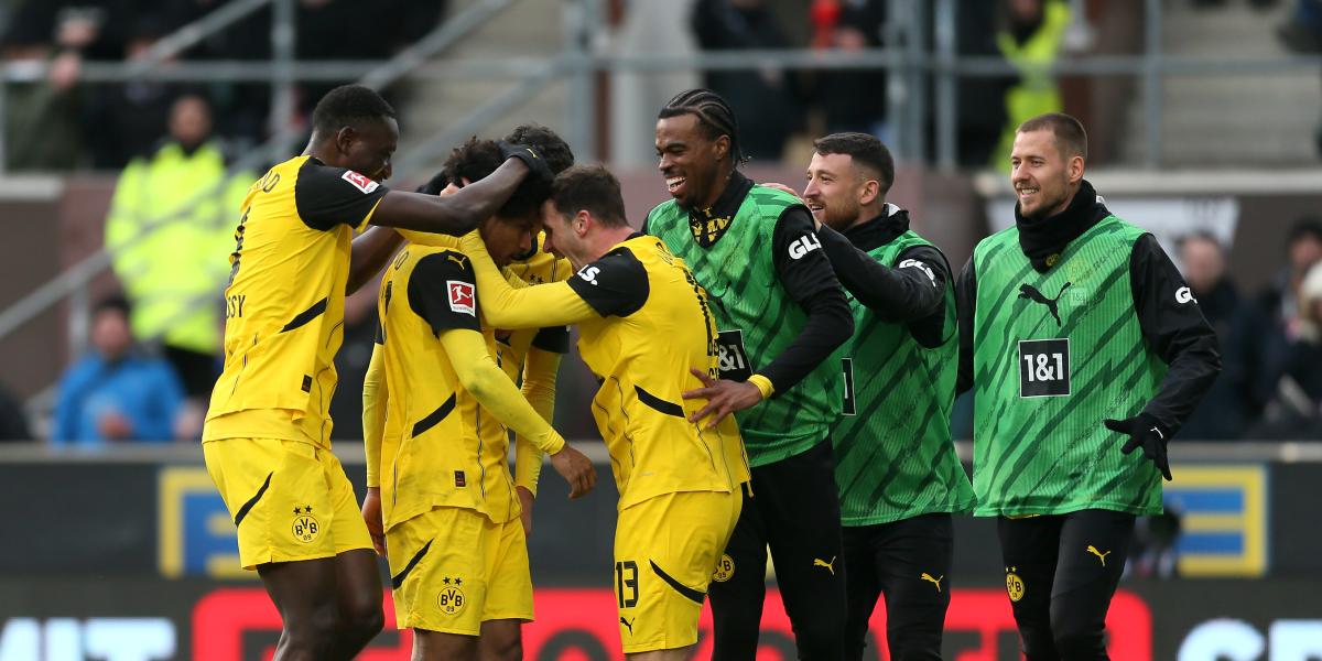 Adeyemi guía al Borussia Dortmund hacia un triunfo inédito