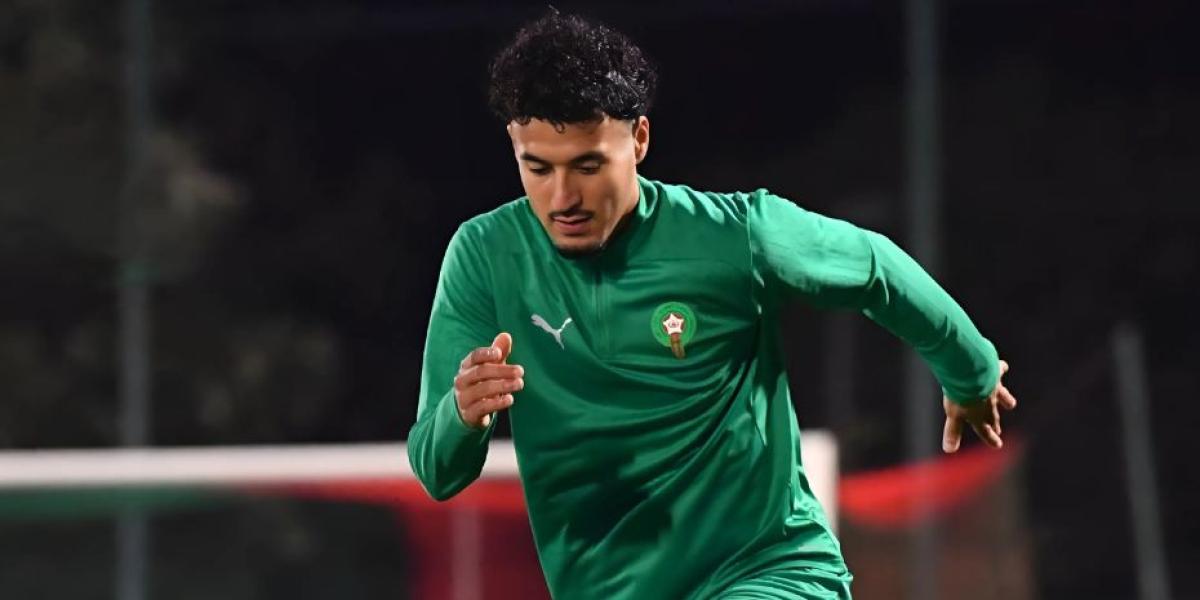 Omar vuelve a recibir el premio a su brutal arranque de curso