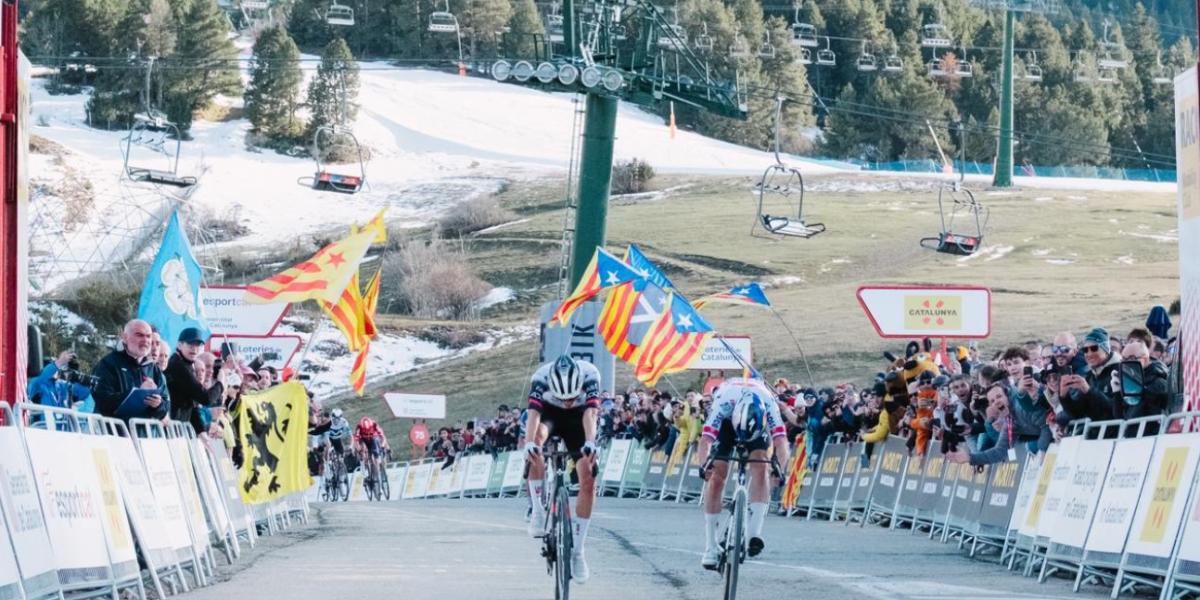 Así queda la clasificación de la Volta a Catalunya tras la apoteósica victoria de Ayuso por delante de Roglic en La Molina