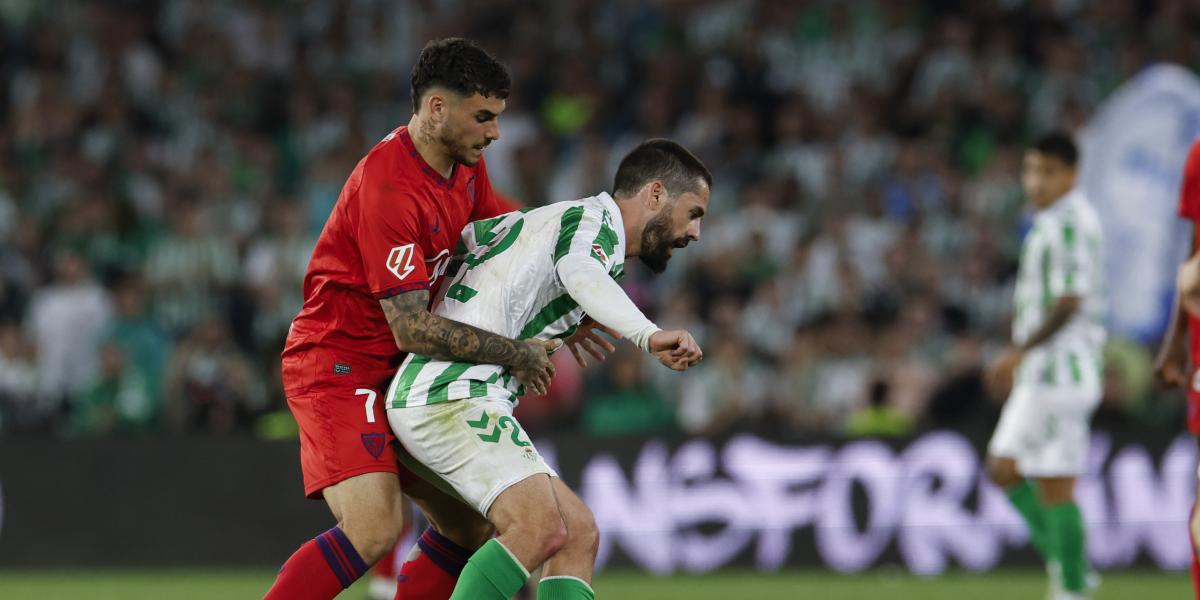 LaLiga denuncia 14 incidentes en el derbi sevillano y el cántico Parejo es un borracho en Getafe