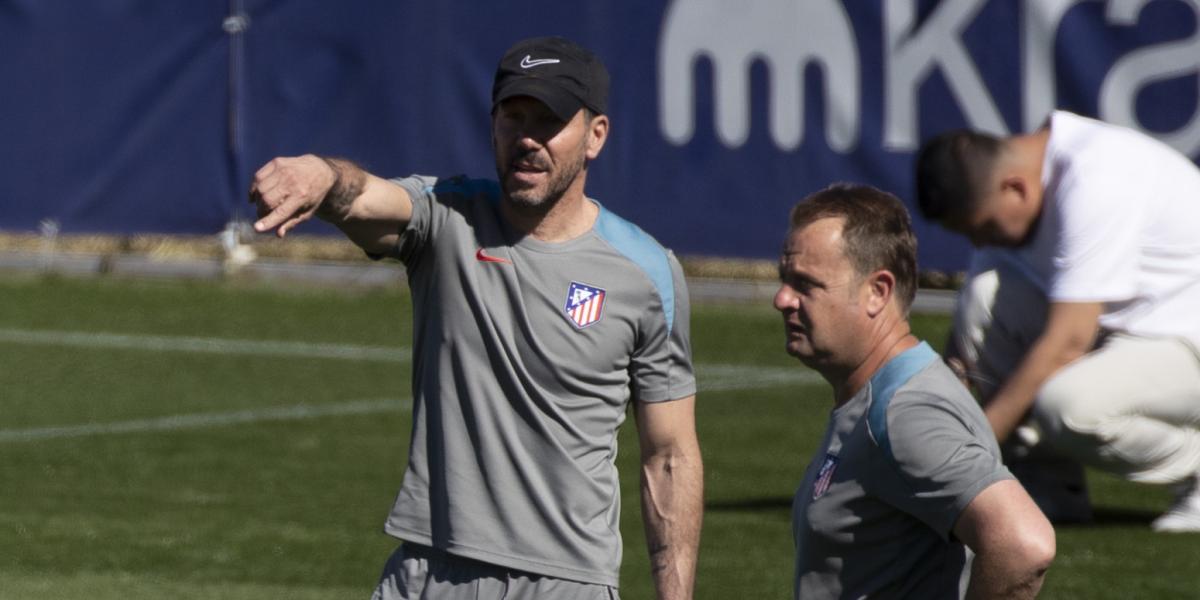 La lluvia trastoca los planes de Simeone