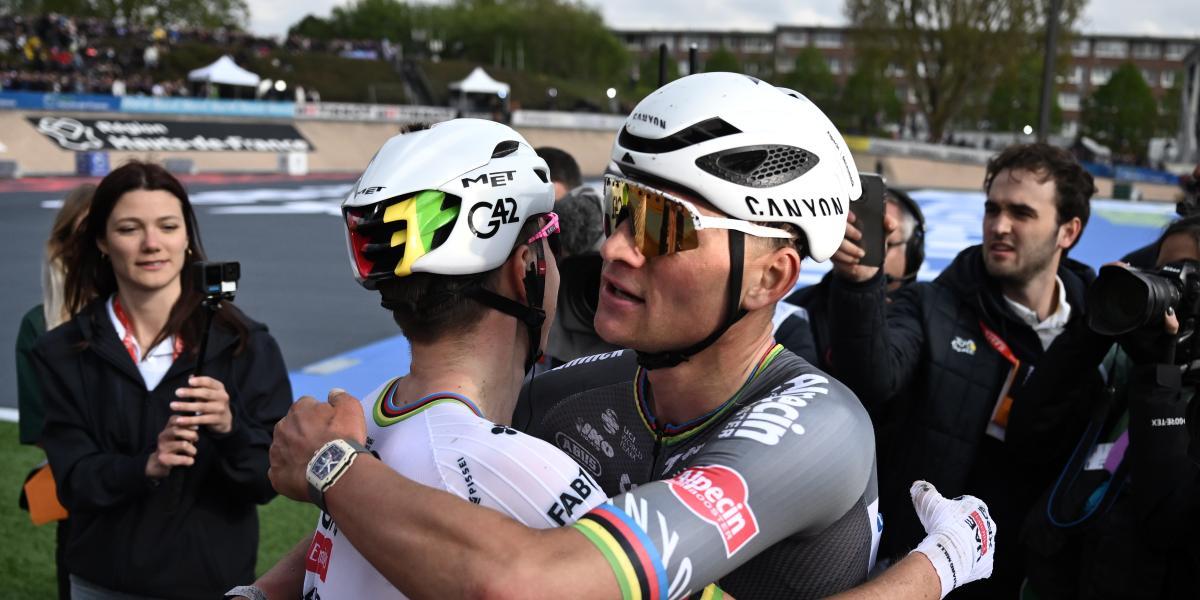 Van der Poel: En su terreno, Pogacar hace lo que quiere