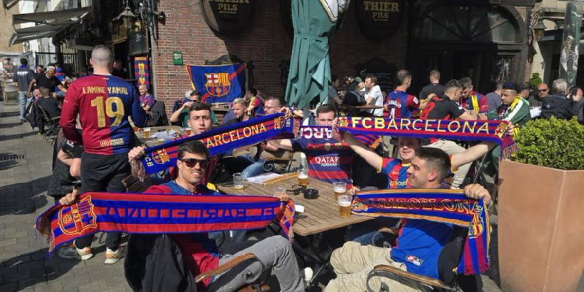 Máximo optimismo de los aficionados del Barça en Dortmund