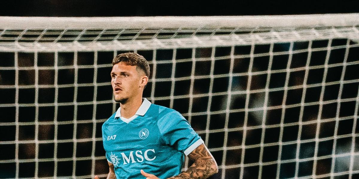 La celebración viral del Nápoles con Rafa Marín al mando y el ex Barça Pedro como héroe