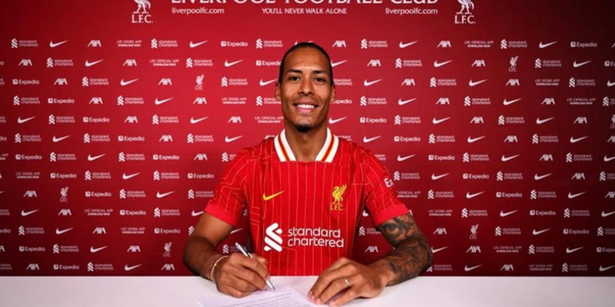 Oficial: ¡Van Dijk se queda en el Liverpool como el central mejor pagado de Europa!