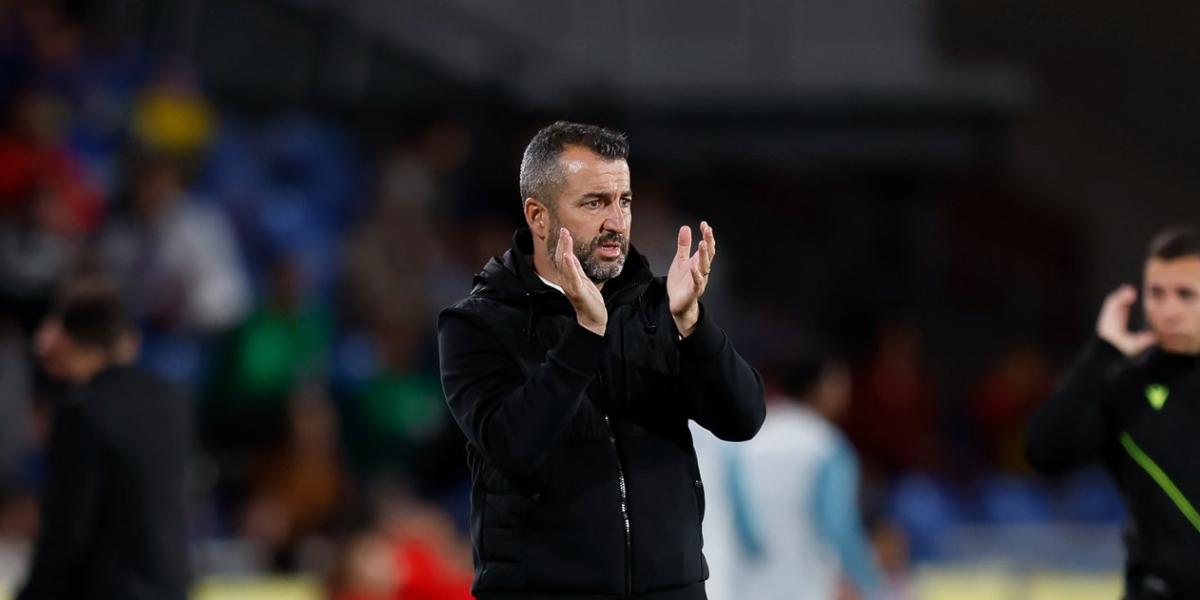 UD Las Palmas pincha la burbuja de las últimas victorias: balón al suelo, juego raso