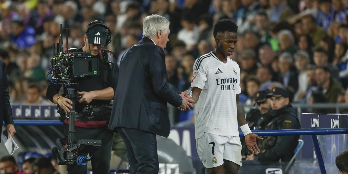 Vinicius da la bienvenida a Ancelotti a Brasil: Eres el mejor