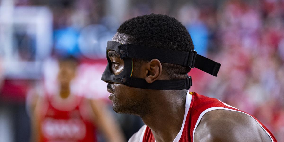 El Covirán quema sus últimas naves ante el BAXI Manresa