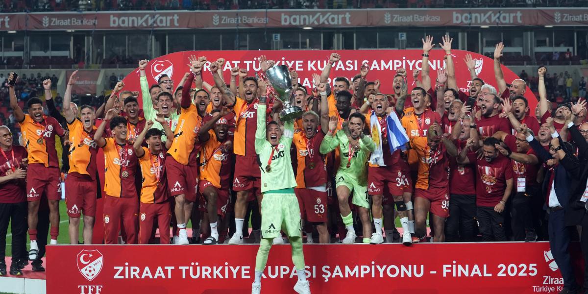 Osimhen marca un doblete y hace campeón de Copa al Galatasaray de Morata